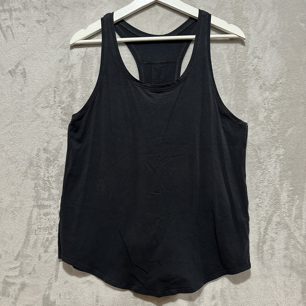 Lululemon Love Tank Pleated‎ Women's Classic Fit Black Size 8?